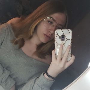 Meet your Posher, Daniella